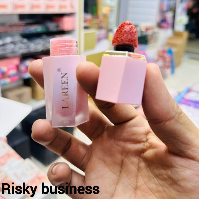 رژ گونه مایع مات اورجینال lareen