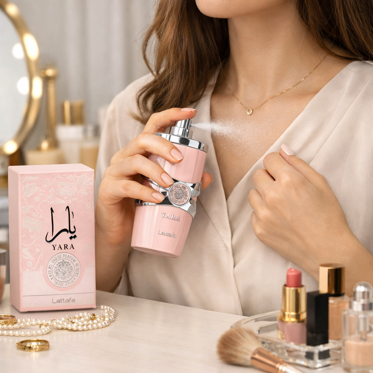 عطر ادکلن عربی یارا صورتی (ادوپرفیوم)شرکتی برند لطافه صد میل زنانه(های کپی)
