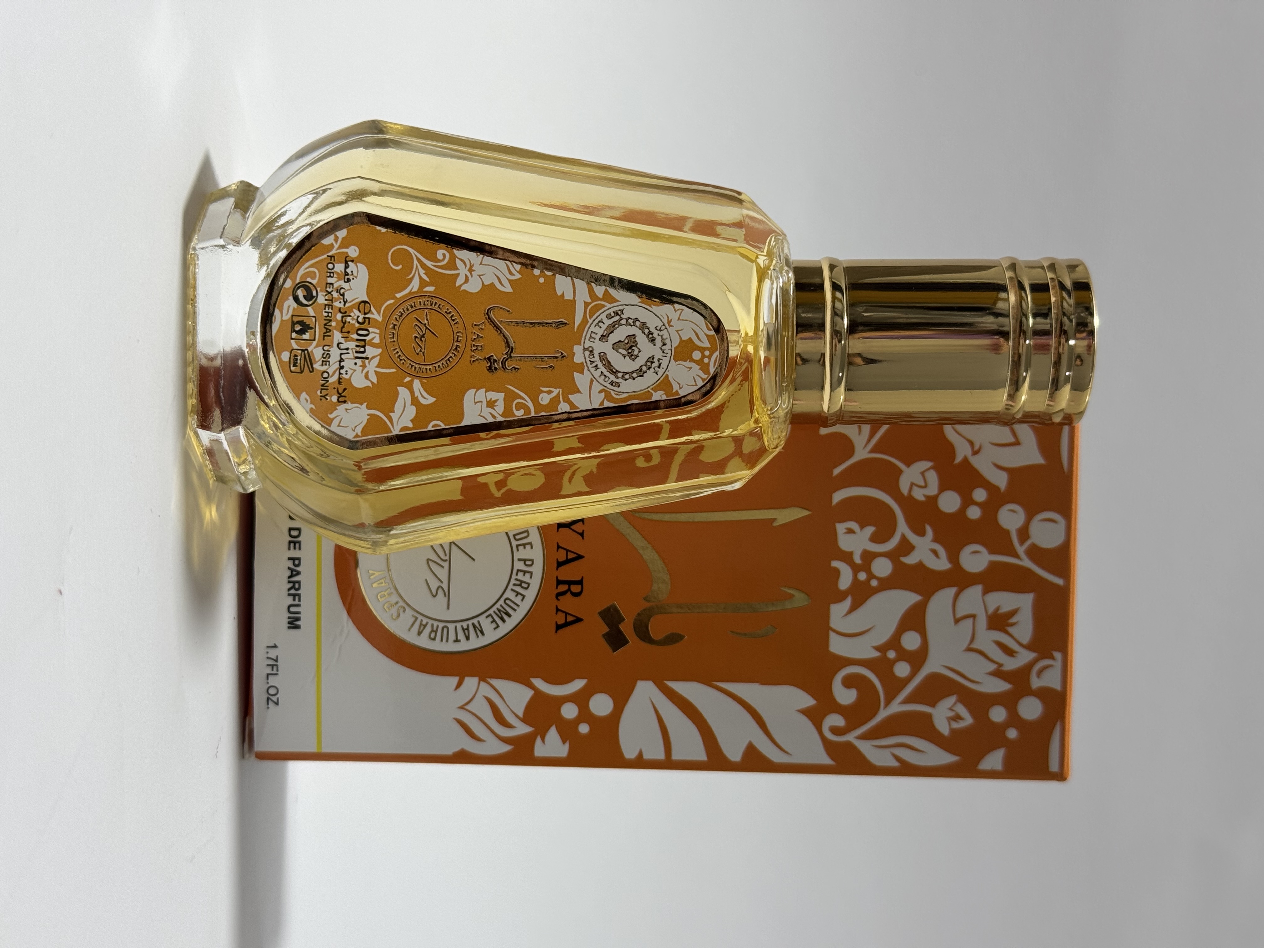 ادوپرفیوم عطر یارا پنجاه میل (ارض الزعفران)yara ادکلن جیبی در چهار رایحه(ورق بزنین)
